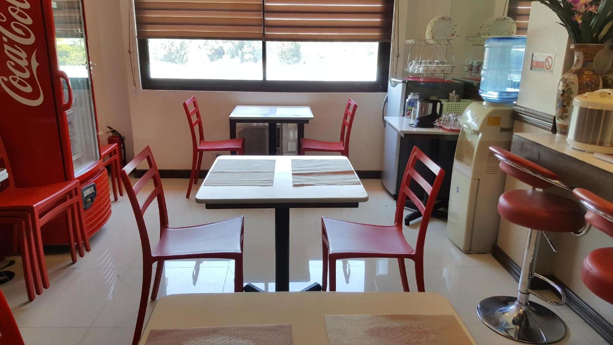 Pearli View Hotel Iloilo Powered By Cocotel Εξωτερικό φωτογραφία